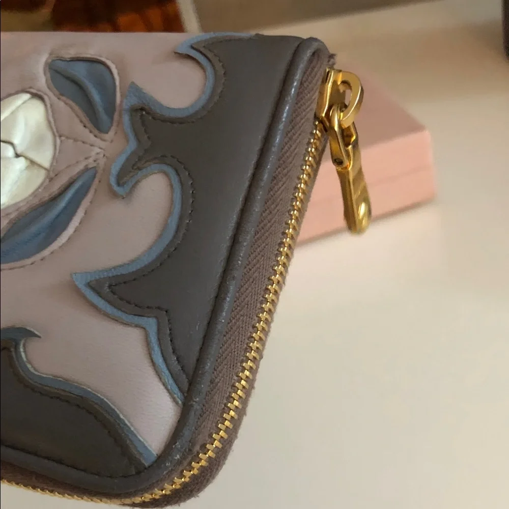 Miu Miu Floral Appliqué Zip Wallet - Picture 3 of 8